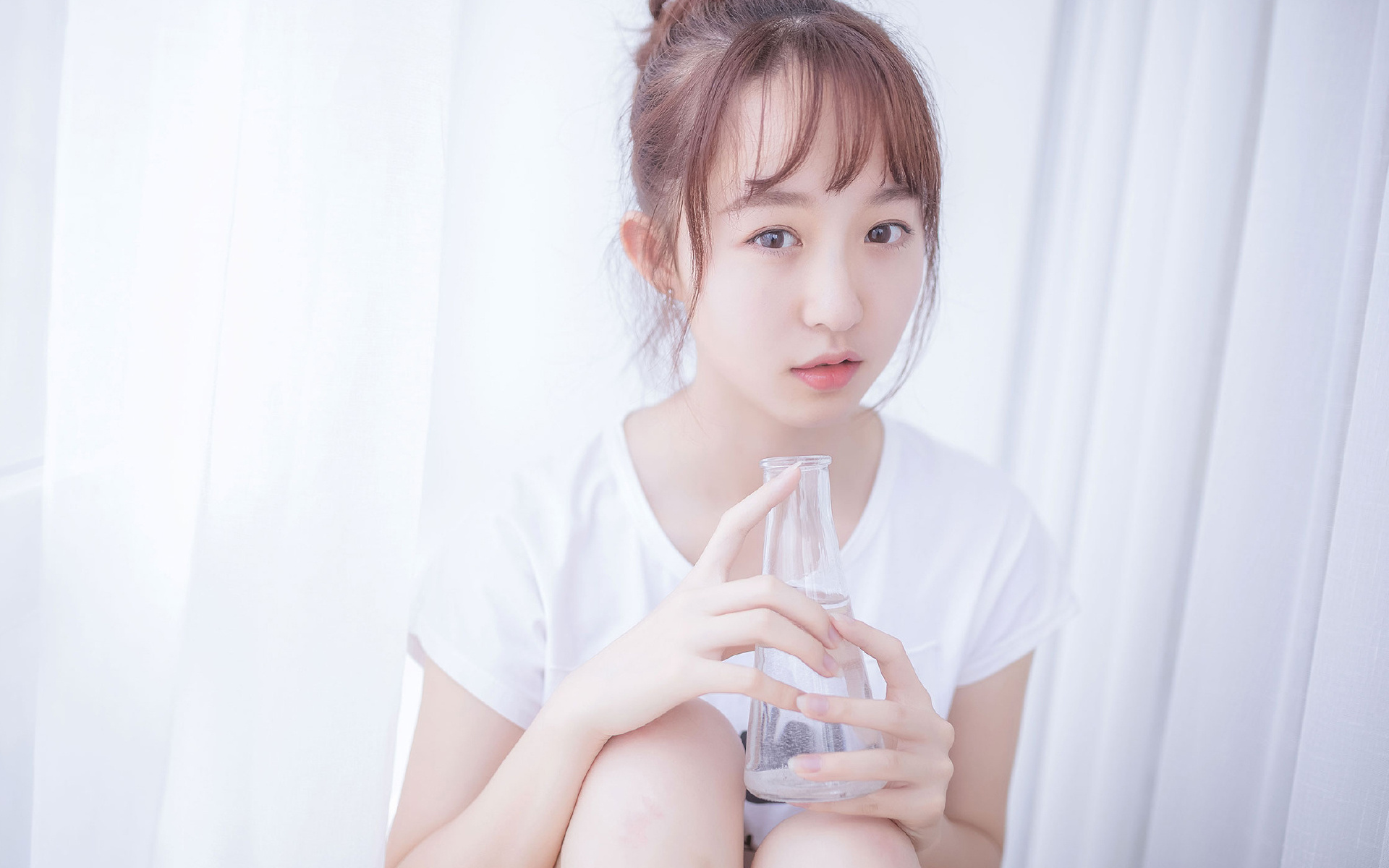 球员转会窗口开启多队动作频繁，球员转会流程