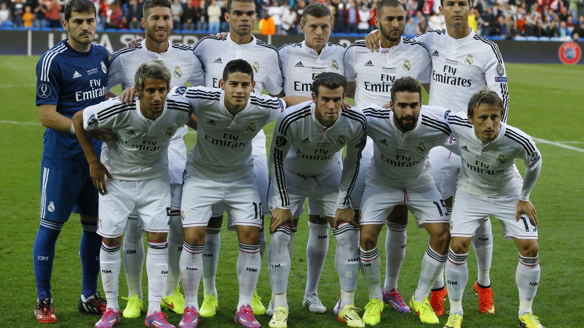 在季后赛关键战中，蒂伊多次抢断反击，成为球队防守的“定海神针”！